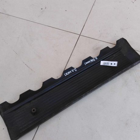 dekorativnaia-kryska-dvigatelia-nakladka-bmw-e39-28i-mkpp-art-55879-big-1
