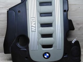 dekorativnaia-nakladka-kryska-dvigatelia-bmw-x5-ii-e70-do-rest-art-57526