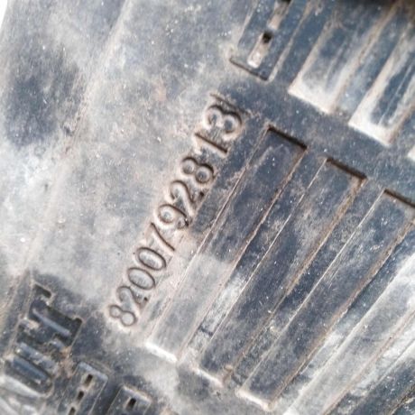 dekorativnaia-kryska-dvigatelia-nakladki-skoda-octavia-tour-18-agn-art-58591-big-5