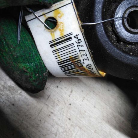 dekorativnaia-kryska-dvigatelia-nakladka-nissan-murano-i-z50-35i-vq35-art-60157-big-2