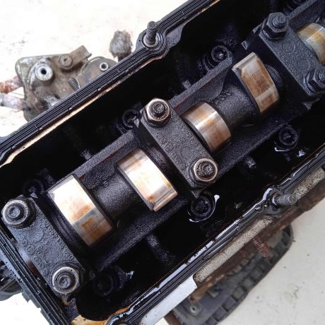 dvigatel-audi-a4-b5-16i-aha-art-63988-big-6