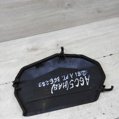 kryska-remnia-grm-verxniaia-audi-a6-c5-28i-ack-art-65244-big-1