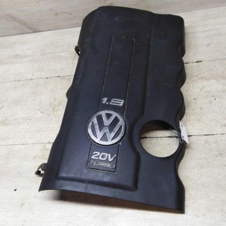 dekorativnaia-kryska-dvigatelia-nakladka-volkswagen-passat-b5-18t-aeb-art-66645-big-0