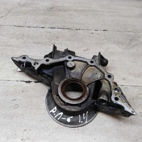 kryska-kolenvala-renault-logan-i-art-66674-big-2