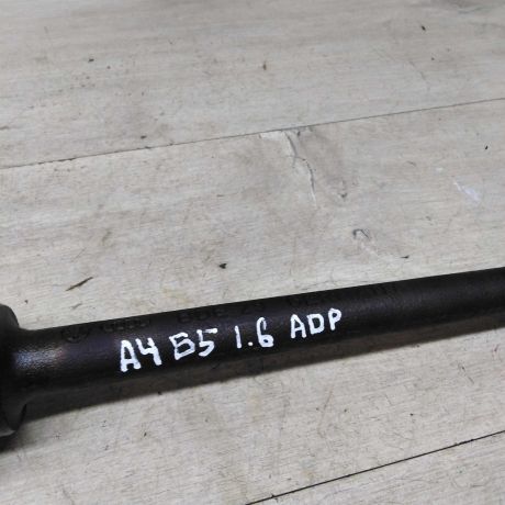 val-vtoricnyi-audi-a4-b5-16i-adp-art-79785-big-3