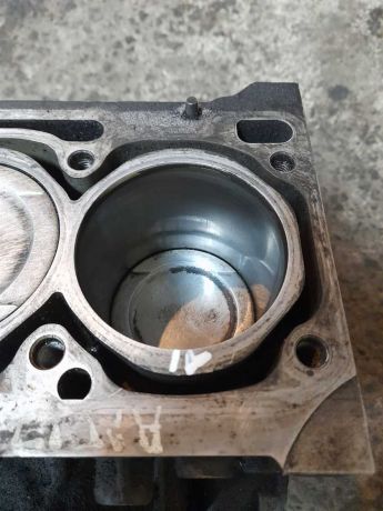 blok-dvigatelia-16i-alz-audi-a4-b6-art-82807-big-5