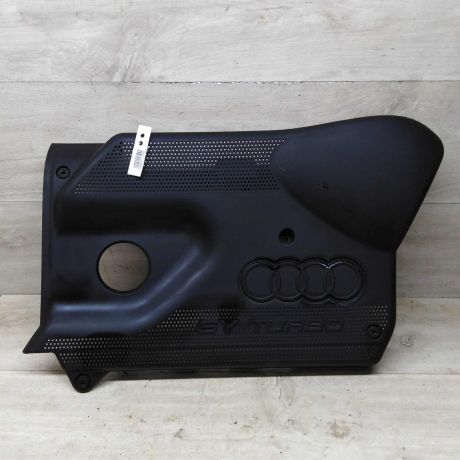 dekorativnaia-kryska-dvigatelia-nakladka-audi-a3-8l-art-83388-big-0
