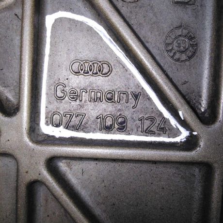 kozux-dvigatelia-levyi-kryska-audi-a8-d2-42i-abz-art-83389-big-4