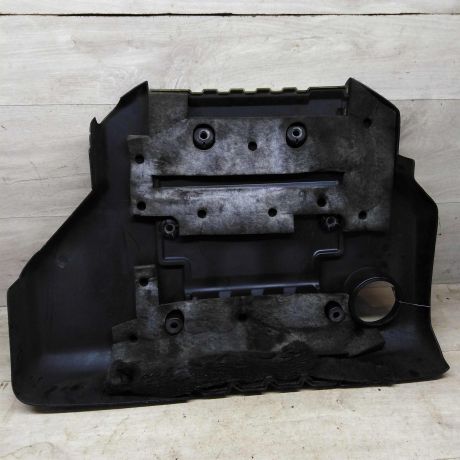 dekorativnaia-kryska-dvigatelia-mitsubishi-carisma-i-art-85286-big-3