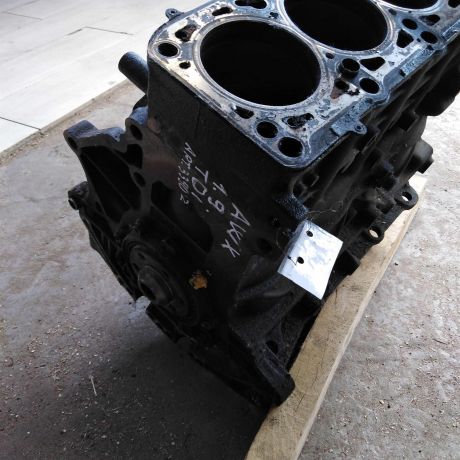 blok-dvigatelia-19-tdi-awx-volkswagen-passat-b5-gp-audi-a4-b5-audi-a6-c5-art-86975-big-2