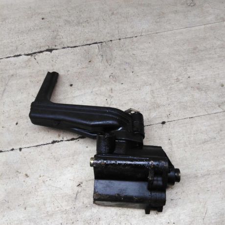 nasos-maslianyi-18i-qqdb-ford-focus-2-art-95609-big-4