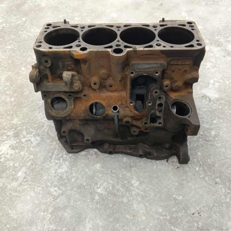 blok-dvigatelia-20i-abt-audi-100-c4-audi-80-b4-pod-rastocku-art-96002-big-0