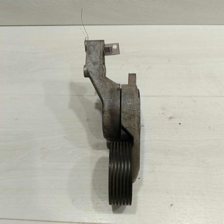 natiazitel-remnia-generatora-20i-apk-aqy-azj-volkswagen-golf-4-volkswagen-bora-volkswagen-bora-art-96647-big-1