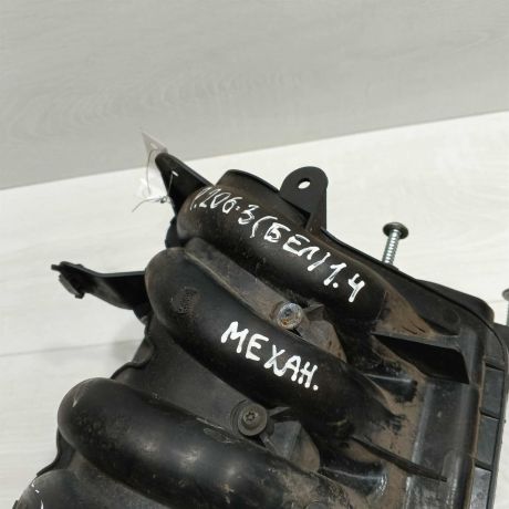 kollektor-vpusknoi-14i-peugeot-206-art-97287-big-5