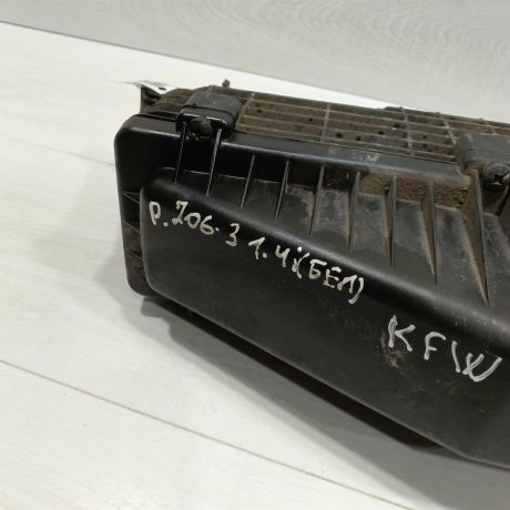 korpus-vozdusnogo-filtra-14i-peugeot-206-art-97362-big-1