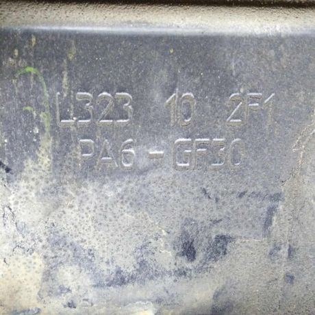 dekorativnaia-kryska-dvigatelia-nakladka-mazda-6-gg-art-98730-big-1