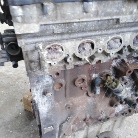 dvigatel-16i-peugeot-307-citroen-c4-art-100175-big-2