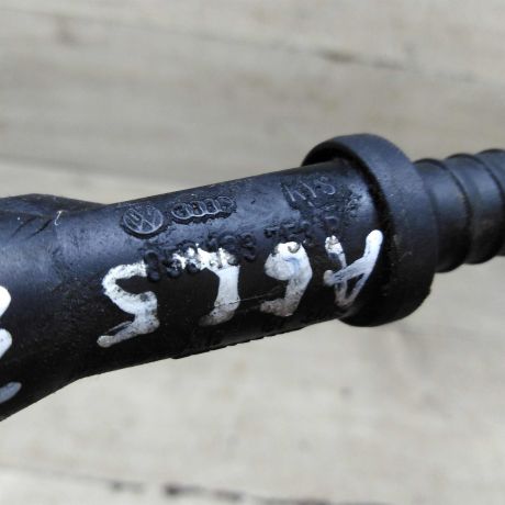 klapan-karternyx-gazov-inzekcionnyi-nasos-audi-a6-c5-art-103980-big-1