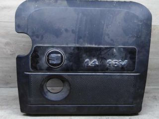 korpus-vozdusnogo-filtra-dekorativnaia-nakladka-dvigatelia-seat-cordoba-ii-art-104135