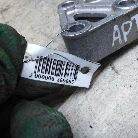 natiazitel-remnia-generatora-volkswagen-golf-4-skoda-octavia-i-a4-volkswagen-bora-audi-a3-8l-art-104696-big-1