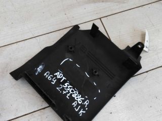 dekorativnaia-kryska-dvigatelia-audi-allroad-a6-c5-27-art-106124