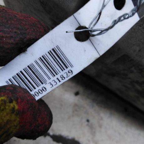 klapannaia-kryska-pravaia-golovki-cilindrov-audi-100-c4-abc-art-106843-big-3