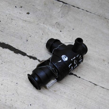 klapan-venteliacii-karternyx-gazov-vag-06b103235g-audi-a4-b6-audi-a4-b7-bu-art-108175-big-5