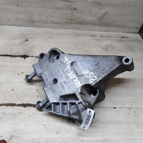 kronstein-krepleniia-dvigatelia-skoda-octavia-a5-rest-art-108195-big-4