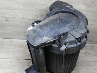 korpus-vozdusnogo-filtra-volkswagen-transporter-t4-melkii-defekt-art-108427