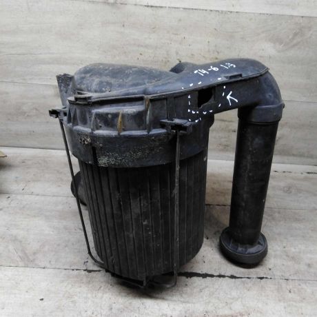 korpus-vozdusnogo-filtra-volkswagen-transporter-t4-melkii-defekt-art-108427-big-1