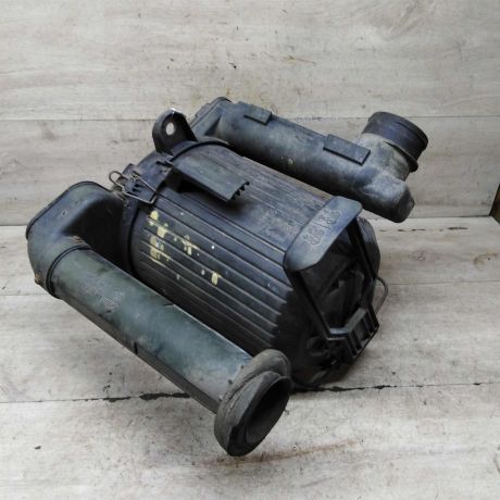 korpus-vozdusnogo-filtra-volkswagen-transporter-t4-melkii-defekt-art-108427-big-4