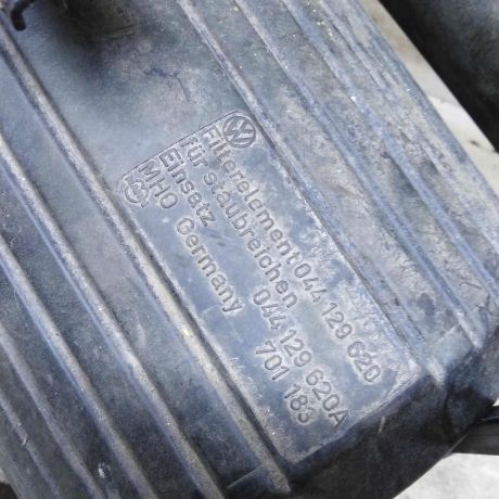 korpus-vozdusnogo-filtra-volkswagen-transporter-t4-melkii-defekt-art-108427-big-6