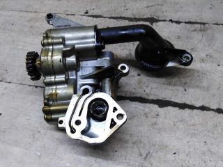 nasos-maslianyi-volkswagen-passat-b6-art-111695