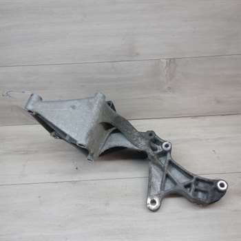 kreplenie-dvigatelia-volkswagen-kronstein-transporter-t4-25-tdi-acv-art-11200-big-1