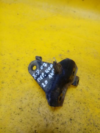 kronstein-krepleniia-dvigatelia-perednii-hyundai-elantra-hd-art-13131-big-1