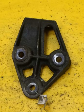 kronstein-krepleniia-dvigatelia-15-daewoo-nexia-art-13787-big-2