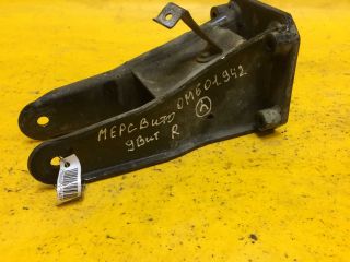 kronstein-dvigatelia-pravyi-mercedes-vito-art-13878