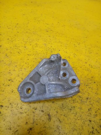 kronstein-kreplenie-dvigatelia-hyundai-elantra-hd-art-14002-big-1