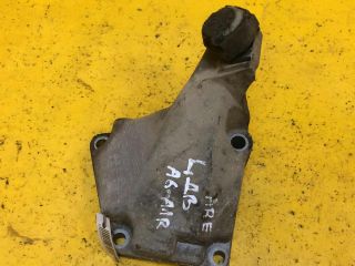 kronstein-krepleniia-dvigatelia-audi-a6-c5-allroad-art-14791