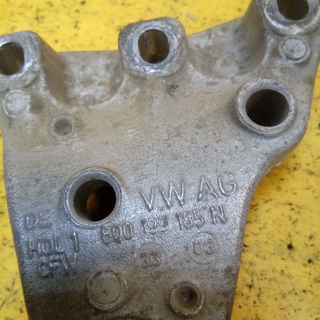 kronstein-dvigatelia-seat-cordoba-art-14987-big-1