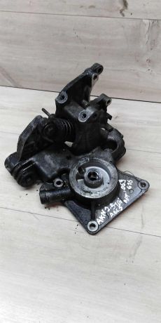 kronstein-dvigatelia-audi-a6-c5-25-tdi-art-15341-big-0