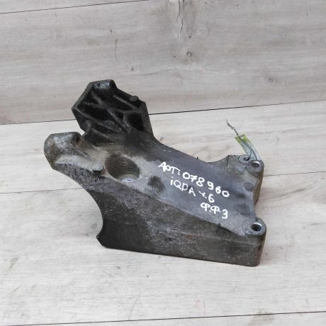 kronstein-dvigatelia-ford-focus-3-art-15714-big-1