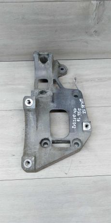 kronstein-na-dvigatel-skoda-octavia-a5-art-15998-big-0