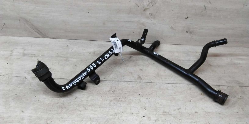 trubka-vodianogo-oxlazdeniia-volkswagen-transporter-t5-art-16676-big-1