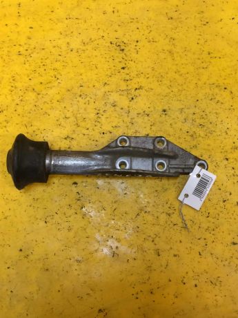 kronstein-dvigatelia-perednii-volkswagen-passat-b5-23-agz-art-17450-big-0