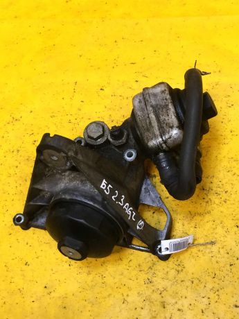kronstein-maslianogo-filtra-volkswagen-passat-b5-23-agz-art-17452-big-0
