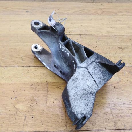 kronstein-dvigatelia-perednii-volkswagen-transporter-t5-art-17749-big-3