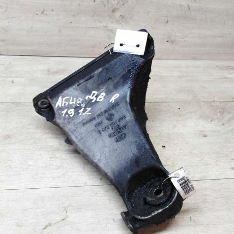 kronstein-dvigatelia-pravyi-audi-80-b4-19-tdi-art-18199-big-1