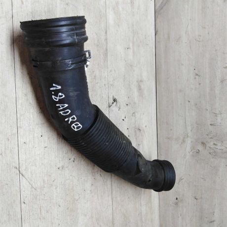 patrubok-podaci-vozduxa-volkswagen-passat-b5-art-18201-big-0