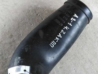 patrubok-podaci-vozduxa-audi-a8-d2-art-18315